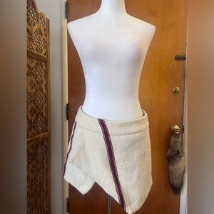Escudo Peruvian Wool Asymmetrical Short Skirt